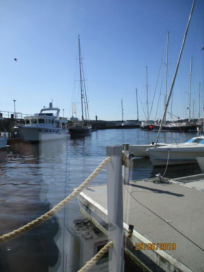 Hausboot Paulada-mare Botel *